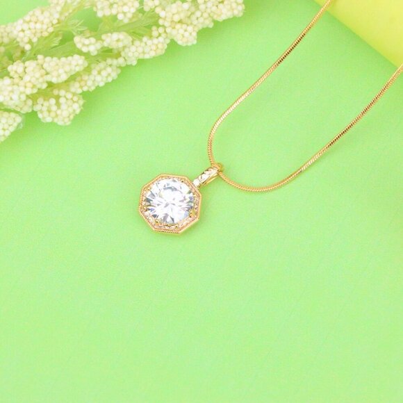 "Gold-Plated White Pendant Necklace with Sparkling Center Stone, XPPT1393 - Picture 4 of 13